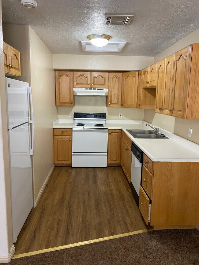 Photo - Cute 1 bed 1 bath Townhome Unidad B