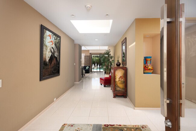 52 Princeton Dr