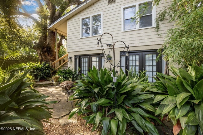 Building Photo - 1338 Wolfe St Unit 2