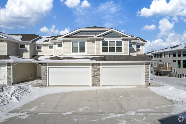 Building Photo - 1404 Mocking Bird Ln Rental