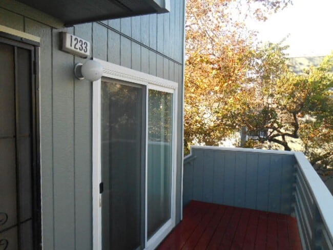 Photo - 2 Bed/2 Bath Condo w/Detached 1 Car Garage...