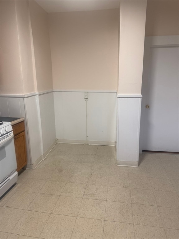 18 Fairview Ave Unit 1