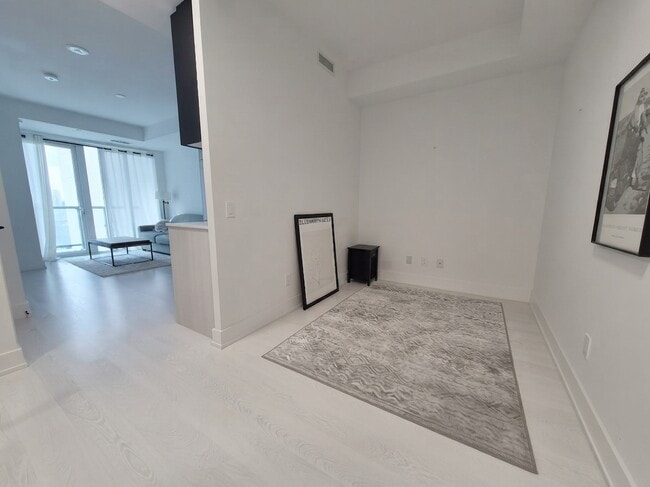 Photo - 1607-308 Jarvis Street Toronto Unit 1607