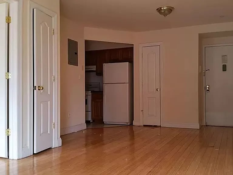 Photo - 141-35 Pershing Crescent