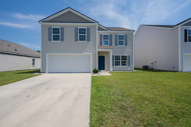 Building Photo - 135 Davila St