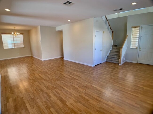 Photo - 9679 Ridgebluff Ave