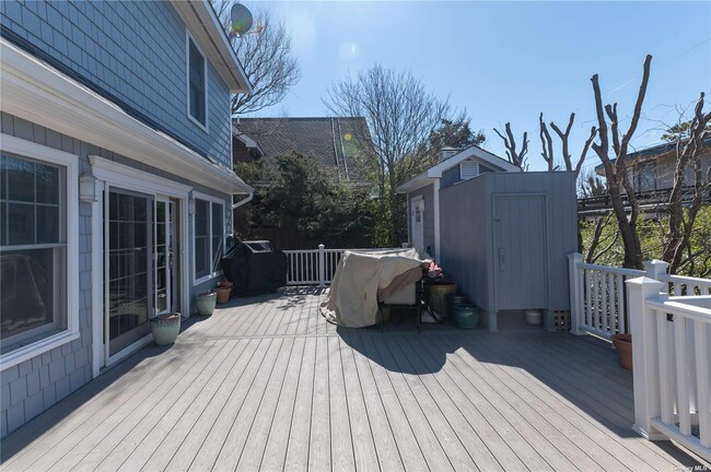 672 Ocean Breeze Walk