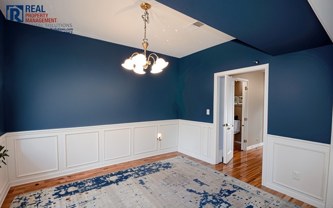 Photo - Lovely 2BR/2.5 BA Murfreesboro townhome close to I-24! Washer/dryer included!