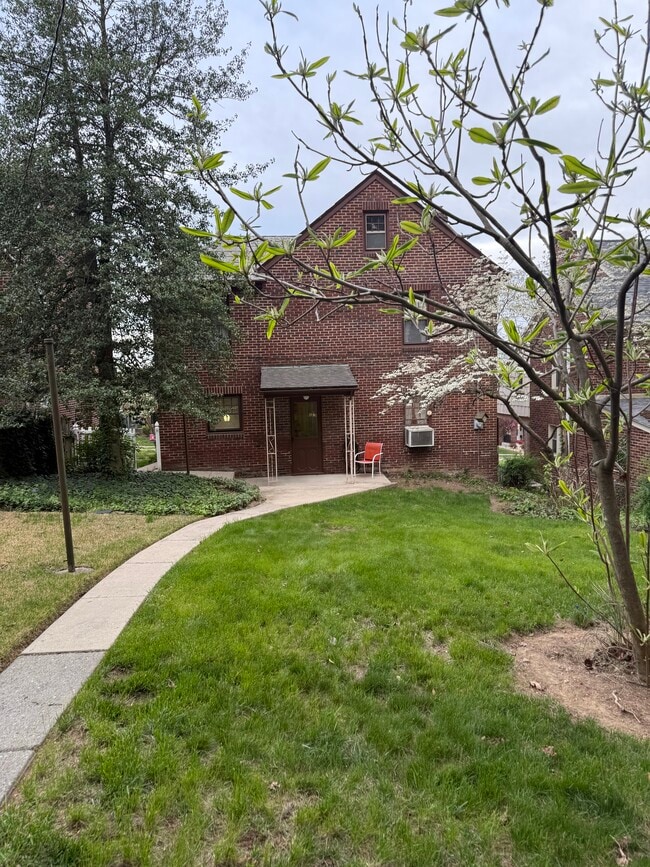 Photo - 741 Florida Ave
