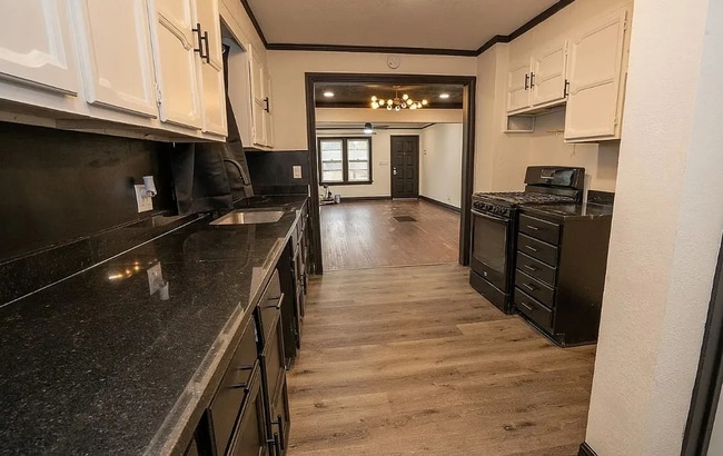 Photo - 312 W Queen St Unit A