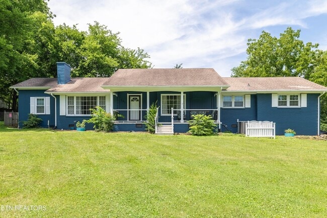 201 Farlow Dr