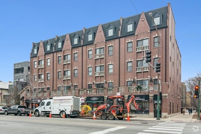 Building Photo - 1400 W Grand Ave Unit 4 Rental