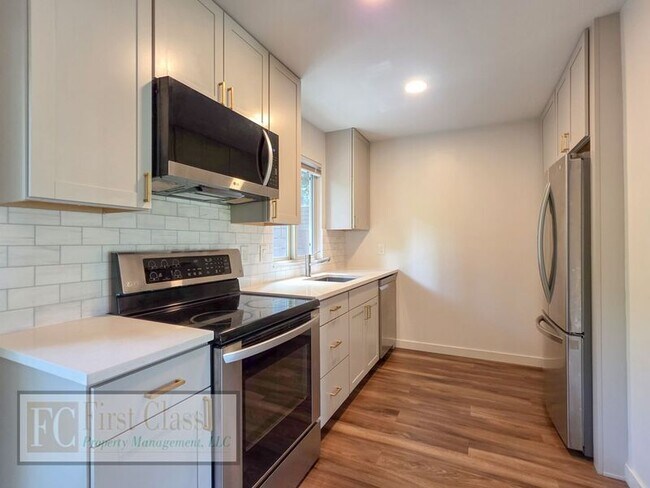 Photo - 2786 NW Quimby St