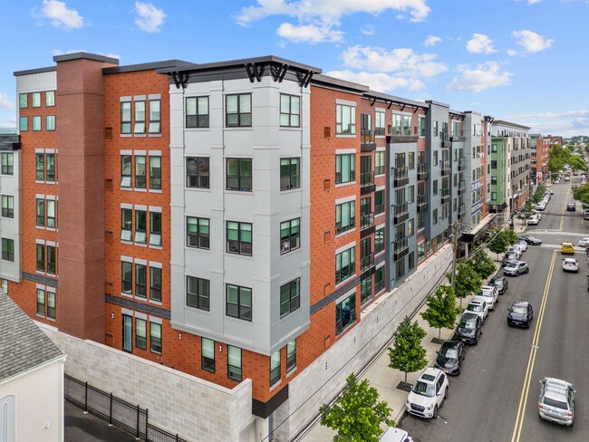 Building Photo - 260 Ave E Unit 602