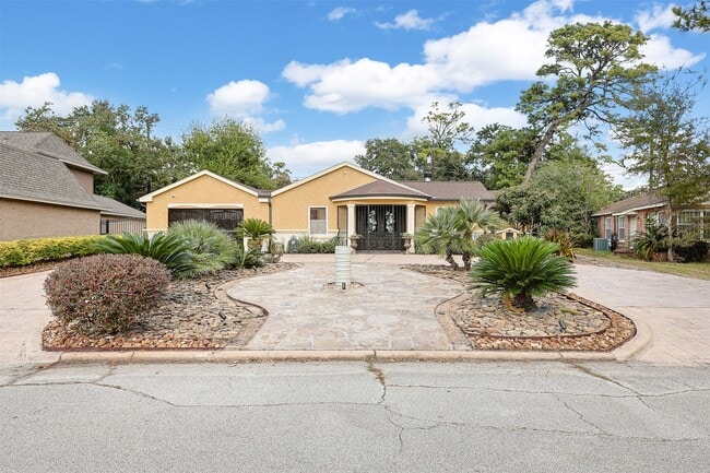 Building Photo - 3543 Rosedale St