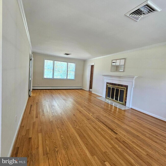 Photo - 9024 Old Mt Vernon Rd