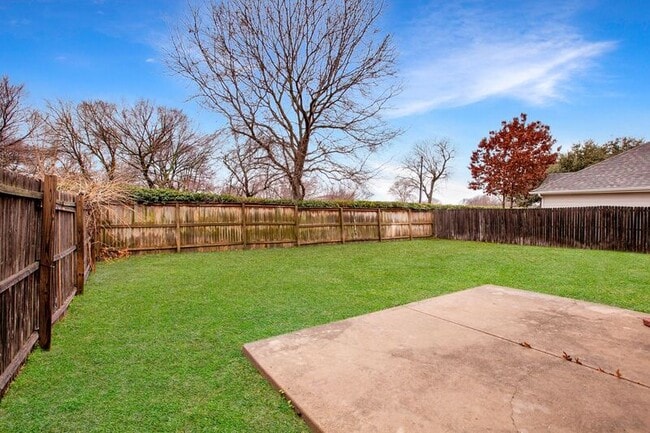 Photo - 4316 Hillshire Ct House