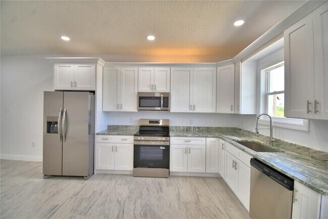 7951 Sarasota Dr