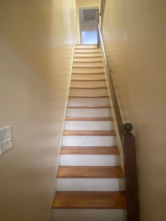 Photo - 314 W Leigh St Unidad B