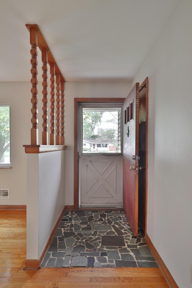 Photo - 2636 Nottingham Rd