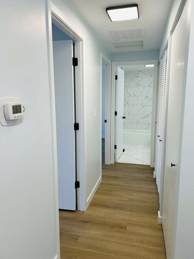 Photo - 1336 Wakeby Ln