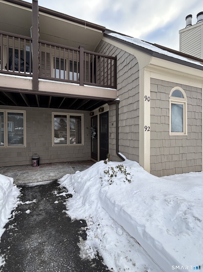 Building Photo - 90 Little Oak Ln Unit 90