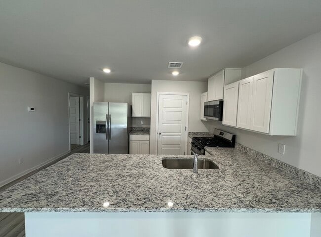 Photo - 14270 Monmouth Ave