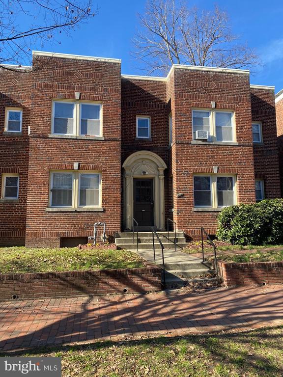 Photo - 904 5th St NE Apartment