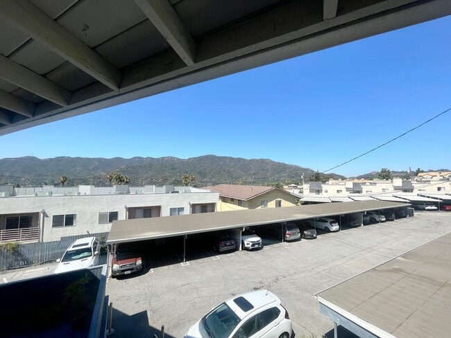 Photo - FOOTHILL VILLAGE