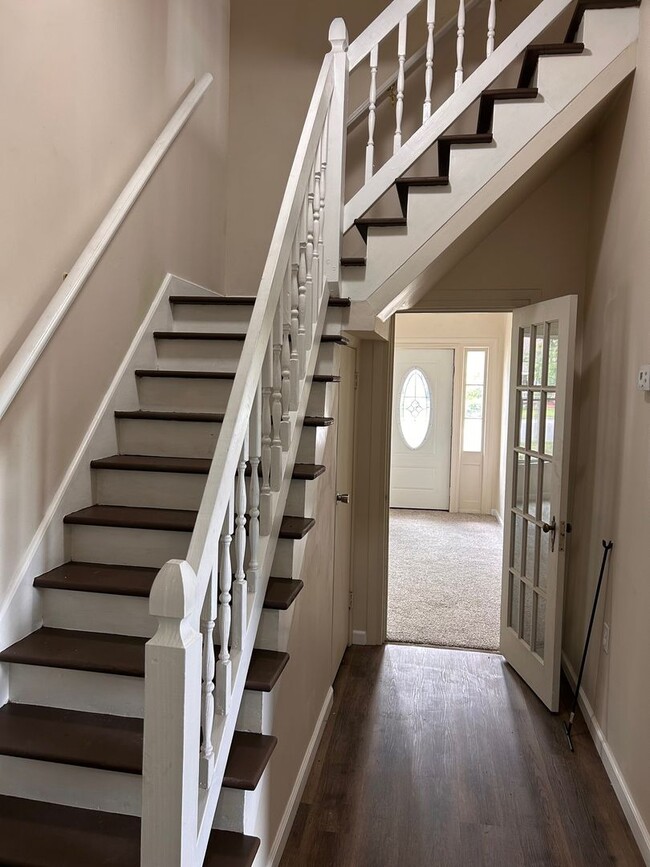 Photo - 139 David Parnell St