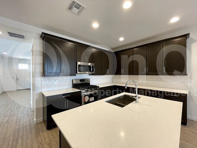 Photo - 5945 N 89th Dr