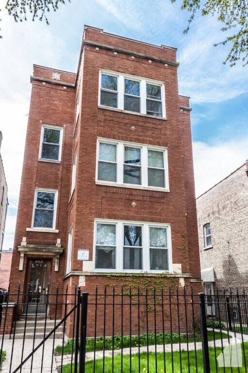 Photo - 4912 N Troy St Apartments Unit 3