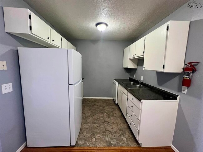 Photo - 1509 Trigg Ln