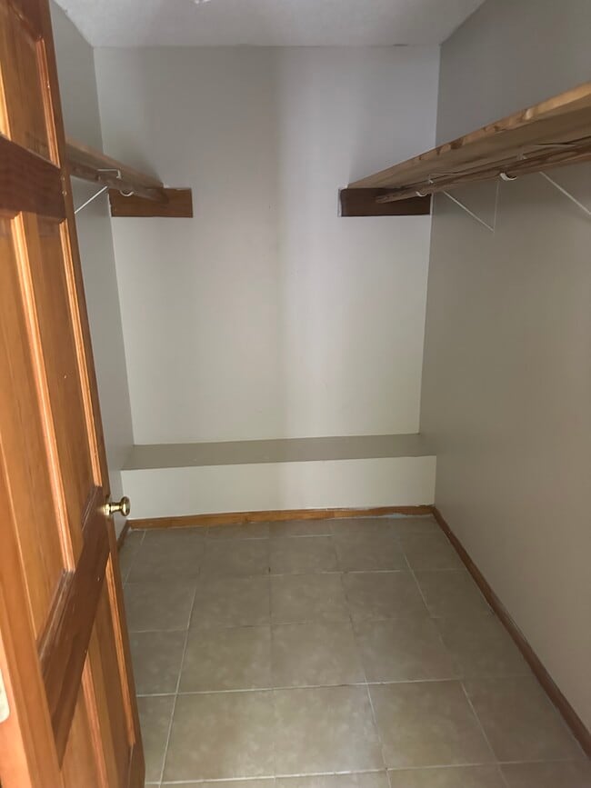 Photo - 51 Arkwright Ln Unit B