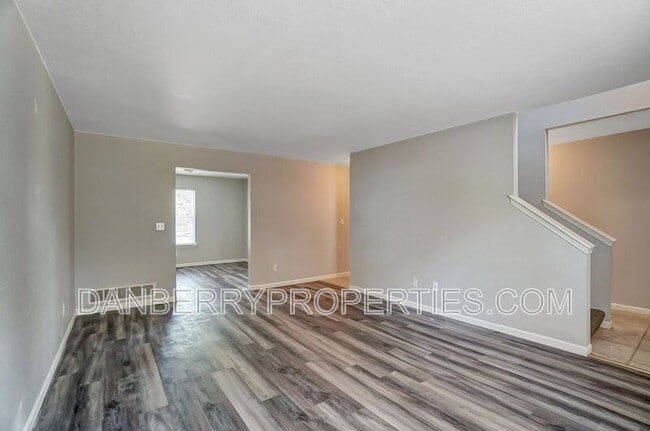 Photo - 3612 Willow Run Dr