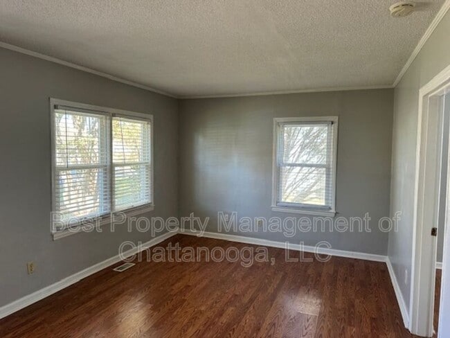 Photo - 1408 Armour Dr