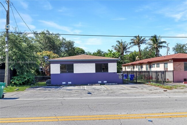 Building Photo - 98 NE 71st St Unit 2