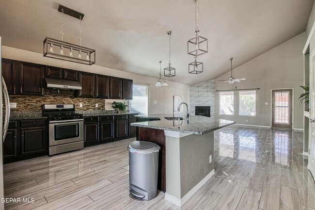 Photo - 12215 Stansbury Dr