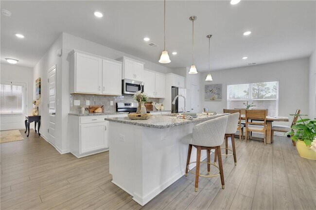 Photo - 803 Dundee Wy