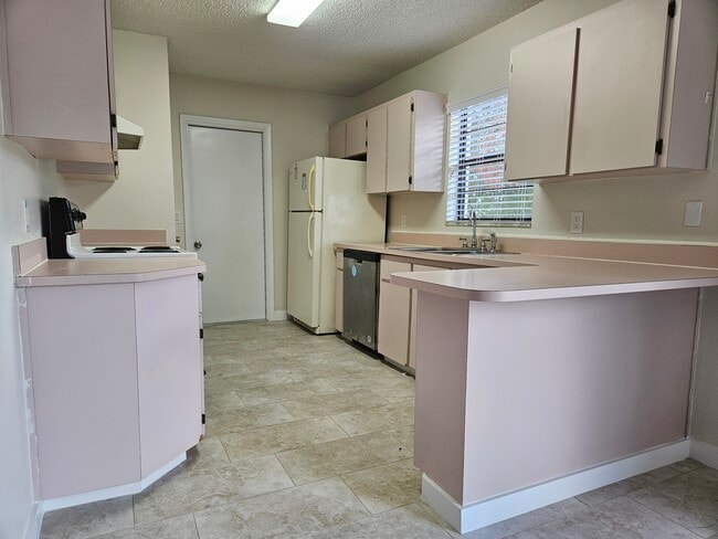 Photo - 11267 Tuscanny Ave