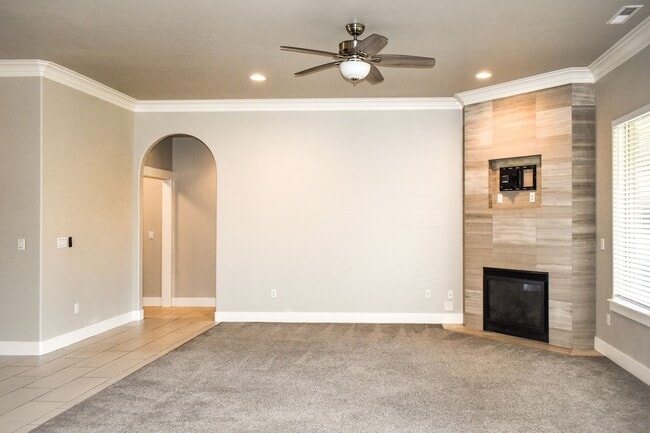 2369 Delle Celle Dr