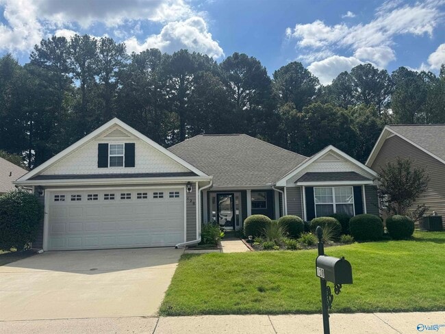 Photo - 120 NW Imogene Way