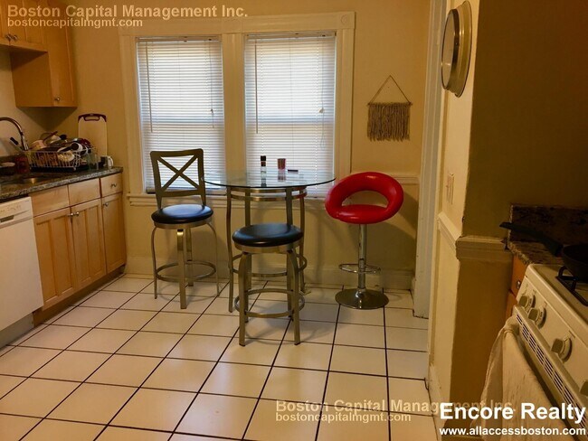 Photo - 91 Wallingford Rd Unit 3