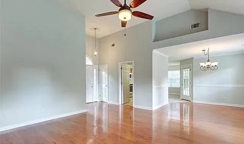 Photo - 122 Dovetail Crossing