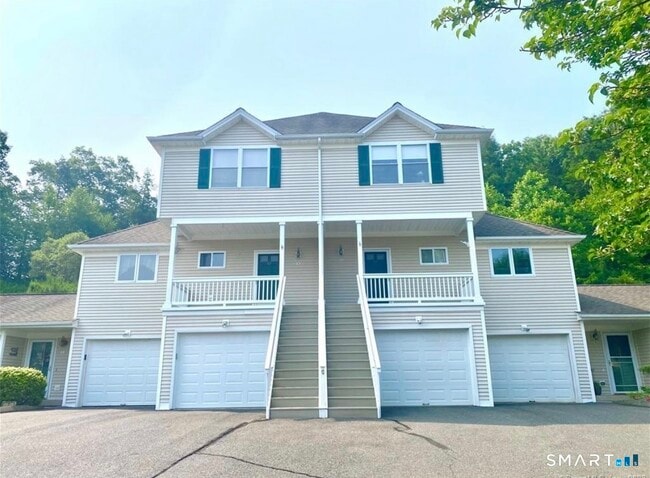 Photo - 11 Trout Brook Cir Unit 11