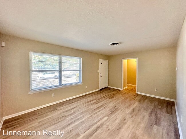 Photo - 3 br, 1 bath House - 707 W Lincoln Avenue