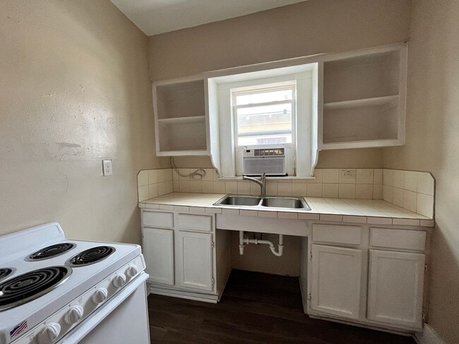 Photo - 102 Stiles St Unidad B