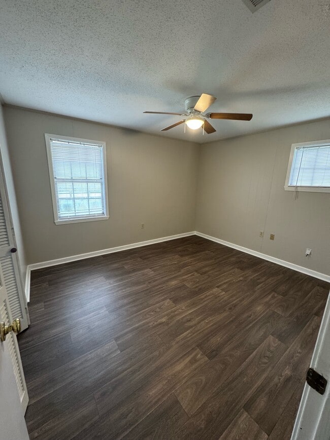 Photo - 101 Dorman Ave