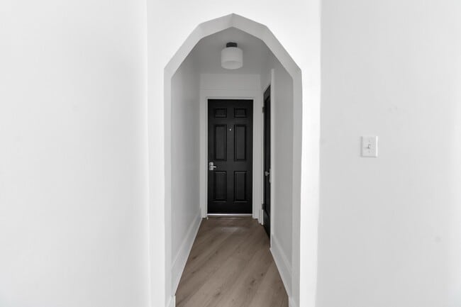 East Morris Avenue Apartments