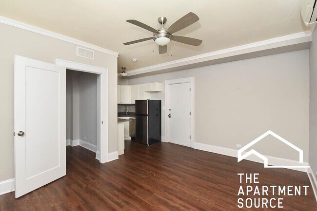 Photo - 817 W Lakeside Pl Unit 106
